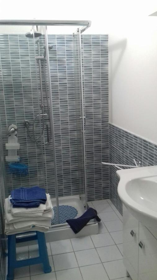 Locazioni Brevi La Rosaviola Guest Rooms Теулада Экстерьер фото